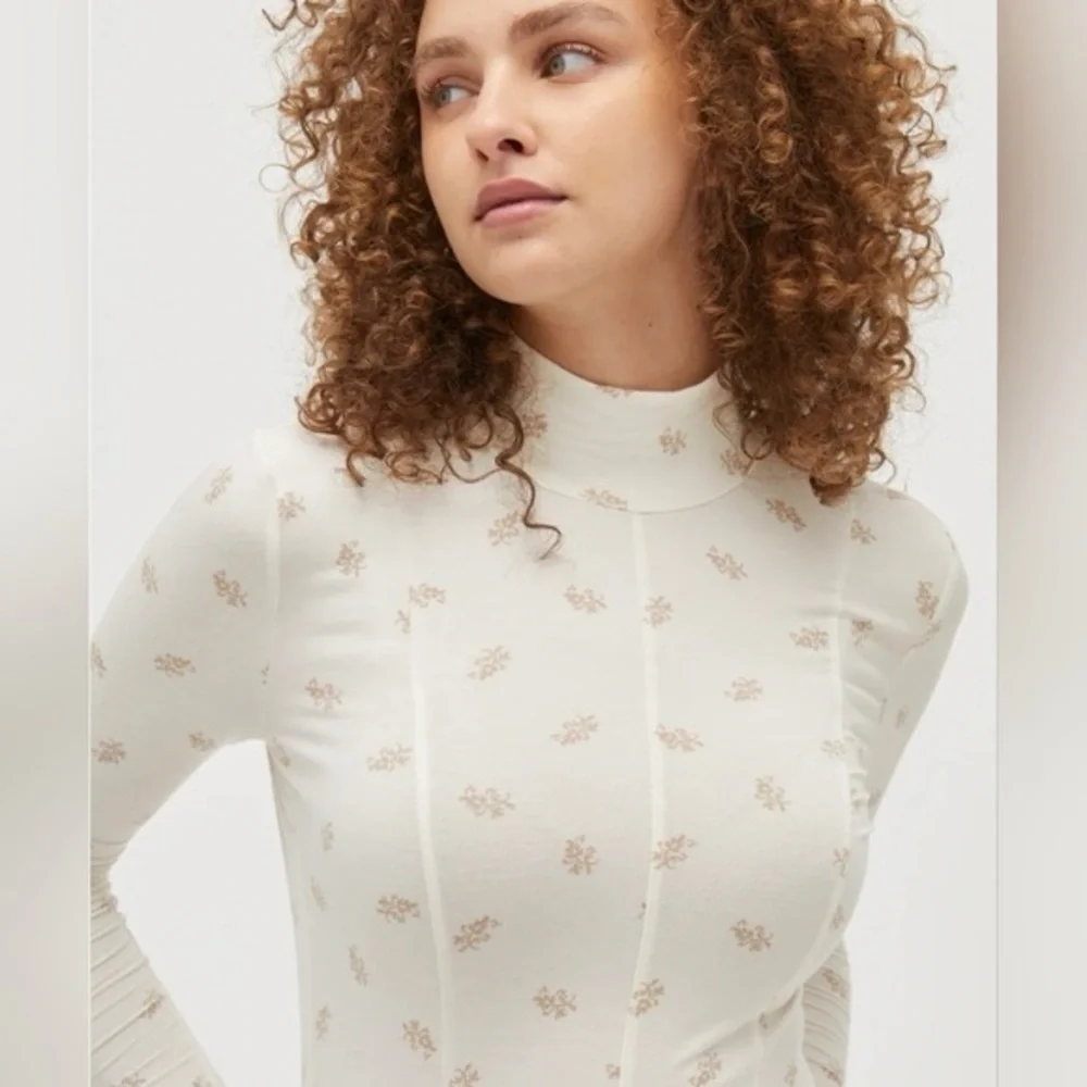 Women’s HILL HOUSE The Temi Top- Long sleeve fitted paisley turtleneck- Size S - Picture 3 of 8